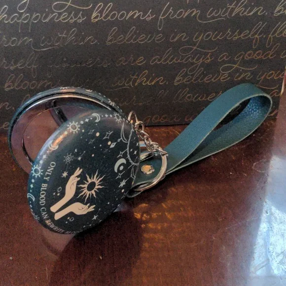 Owlcrate Fandom Grab Bag NWT - Picture 3 of 6